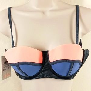 NEW MAAJI REVERSIBLE Bikini Top SMALL Swim Vacation Summer Multi-color Resort